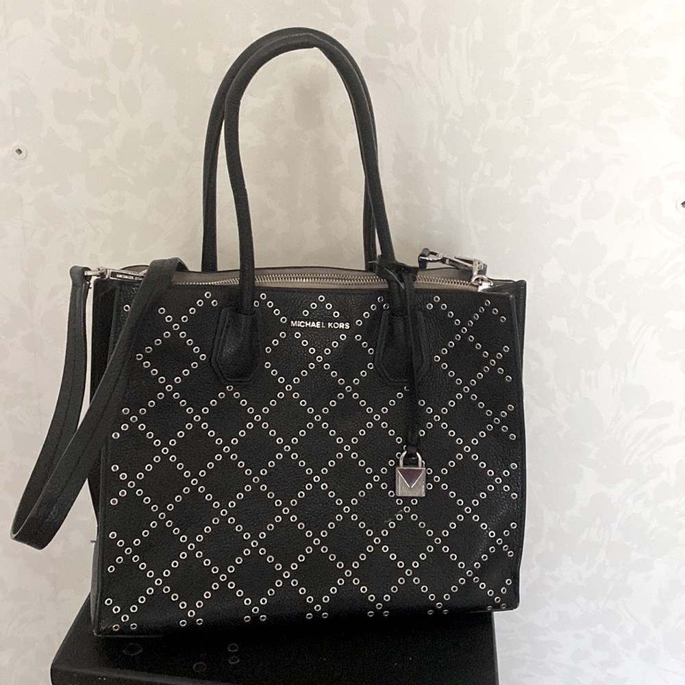 Michael Kors Mercer Grommeted Pebbled Leather Tote Bag, Great Condition